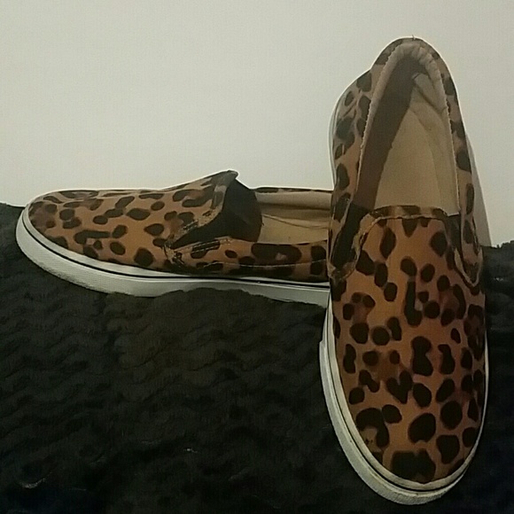 Shoes - Picture 2 of 2
